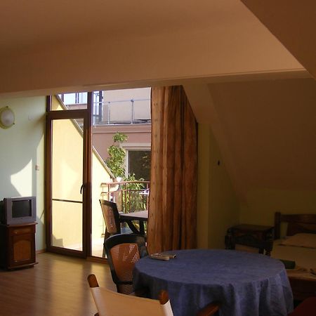 Guest House "Zora - Sarafovo" Бургас Екстериор снимка