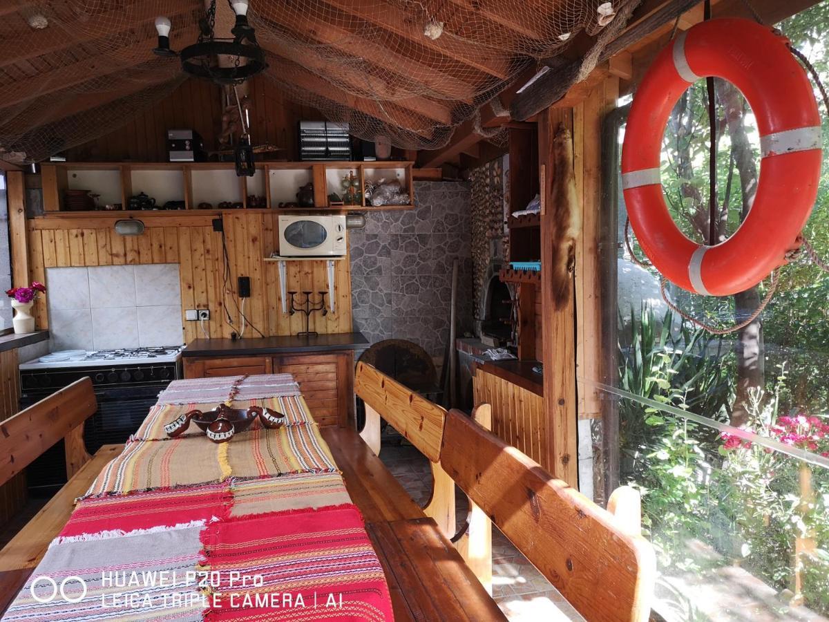 Guest House "Zora - Sarafovo" Бургас Екстериор снимка