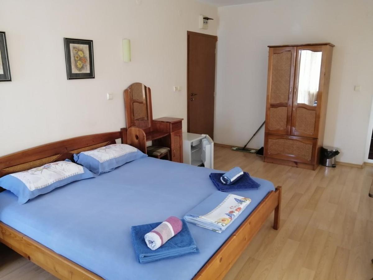 Guest House "Zora - Sarafovo" Бургас Екстериор снимка