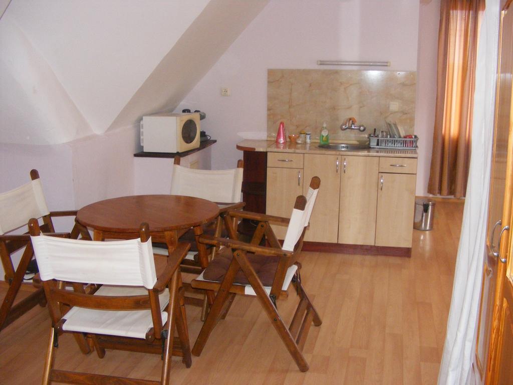 Guest House "Zora - Sarafovo" Бургас Екстериор снимка