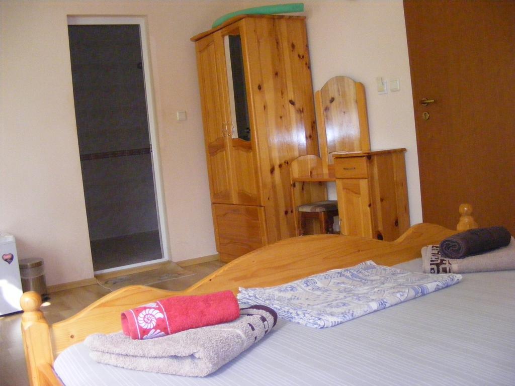 Guest House "Zora - Sarafovo" Бургас Екстериор снимка